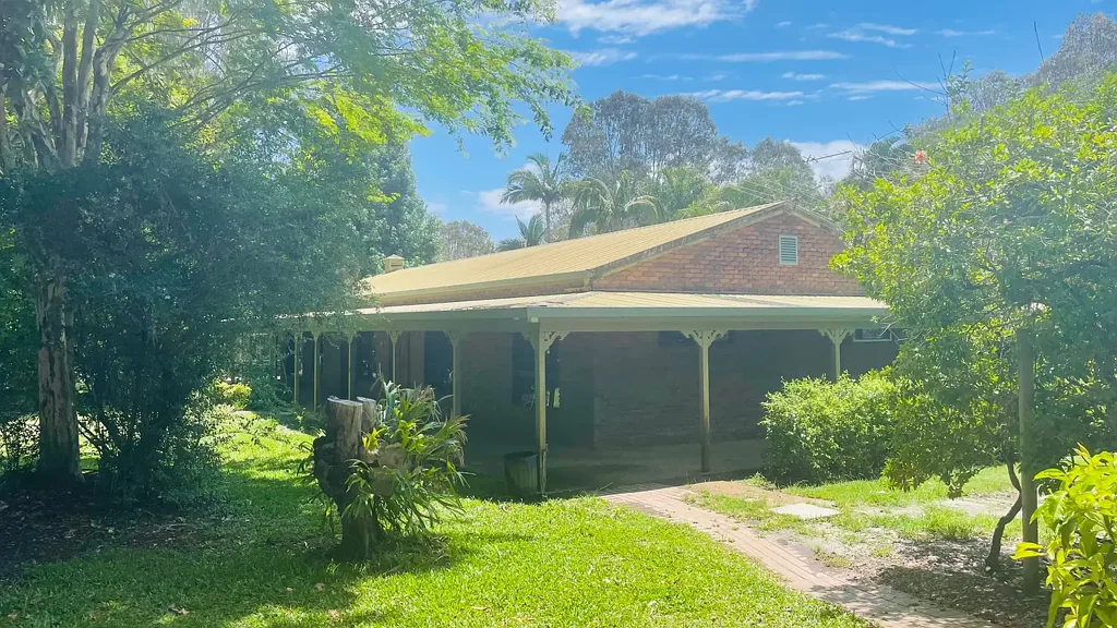 MORAYFIELD - HOUSE, LAND & CHARACTER