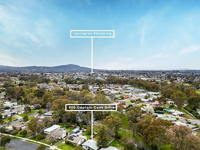North Albury 3 Slaapkamer FULLY RENOVATED - STYLISH, CONVENIENCE OR LOCATION! YES YOU CAN HAVE IT ALL!