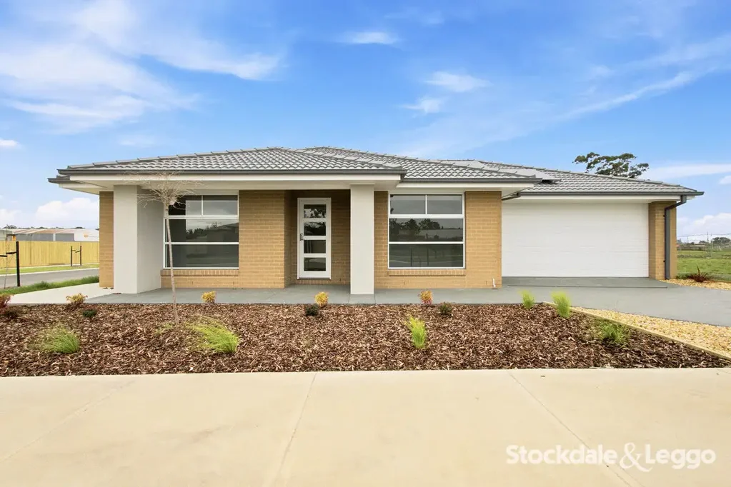 Modern & Low-Maintenance Living