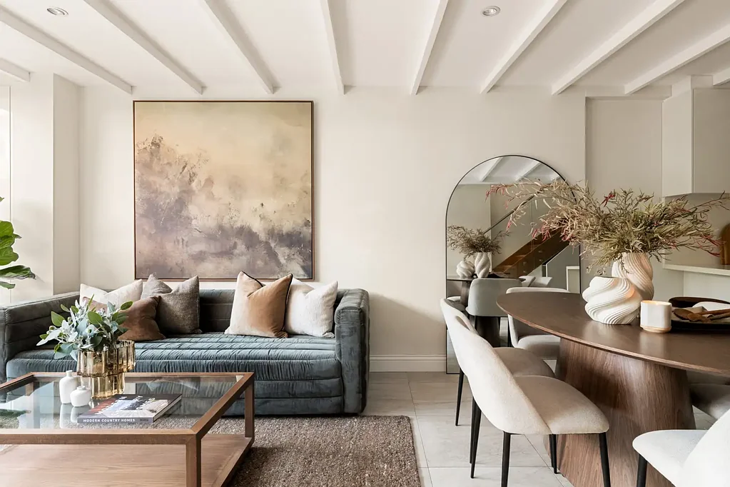 Annandale 3Kwarto Beautifully renovated terrace in the heart of the village
