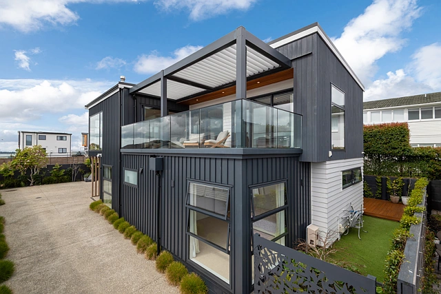 61A Castor Bay Road, Castor Bay, North Shore City