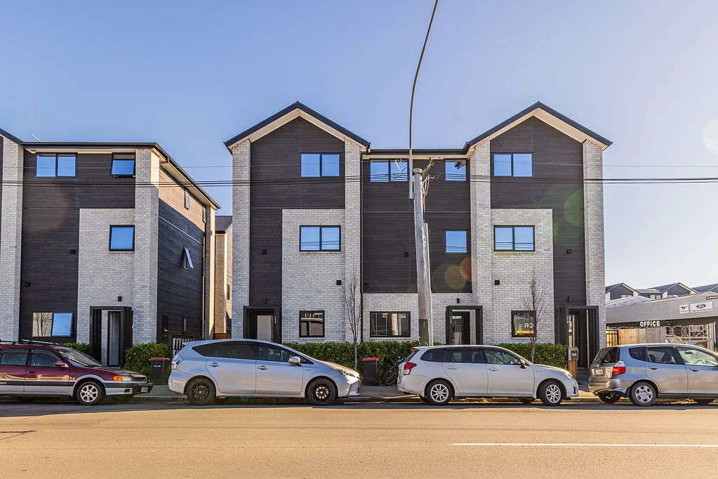 Christchurch Central 3Moenga 3 Bed CBD Townhouse – Walk to Te Kaha Stadium!