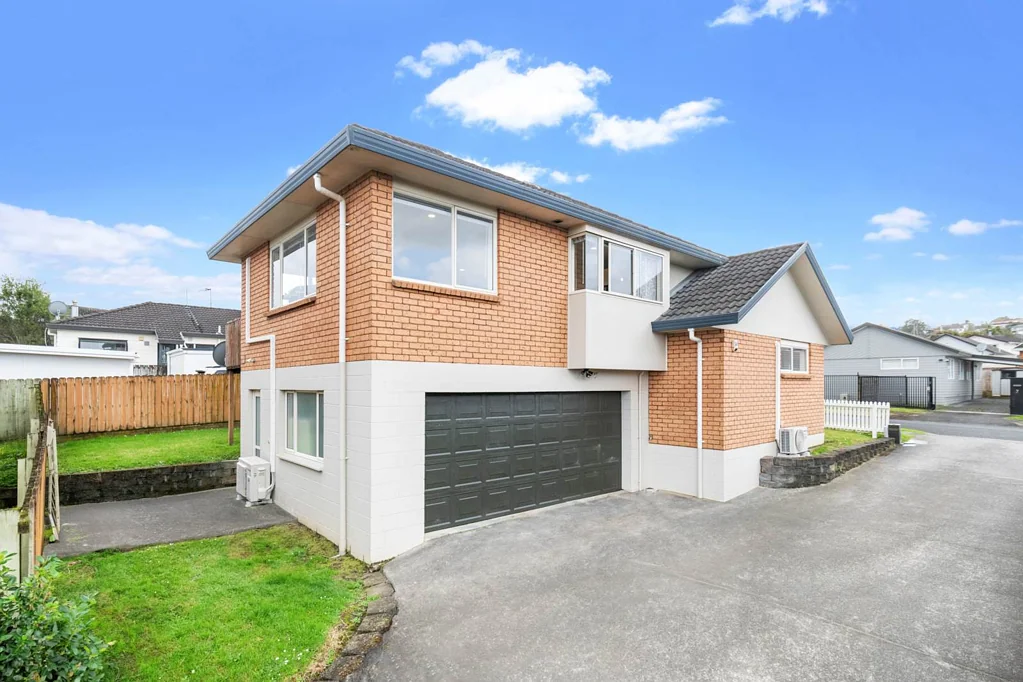 49 De Quincey Terrace, Highland Park, Manukau City, Auckland