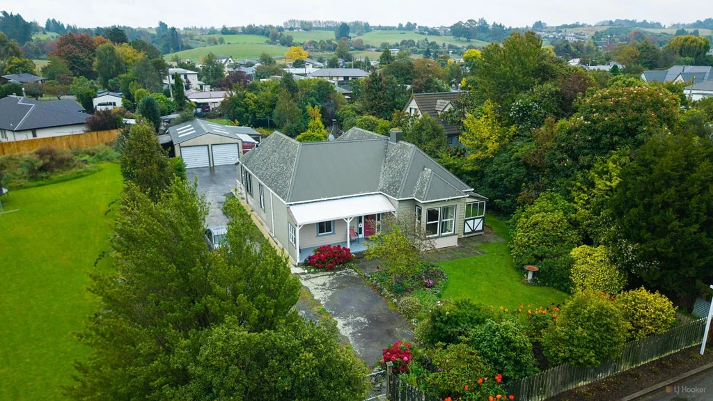 Geraldine 3 Bedroom Character Style Home with Lots of Potential !
