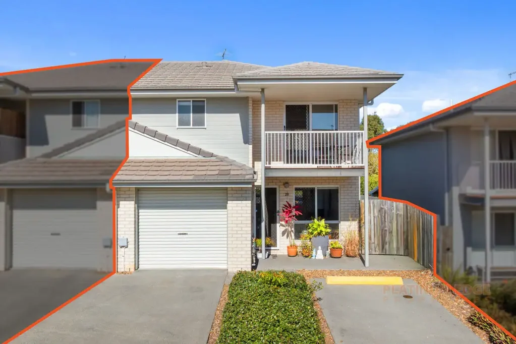 Beaudesert 3Zimmer Move In Ready Townhouse with a Beautiful Bushland and Mountain Outlook