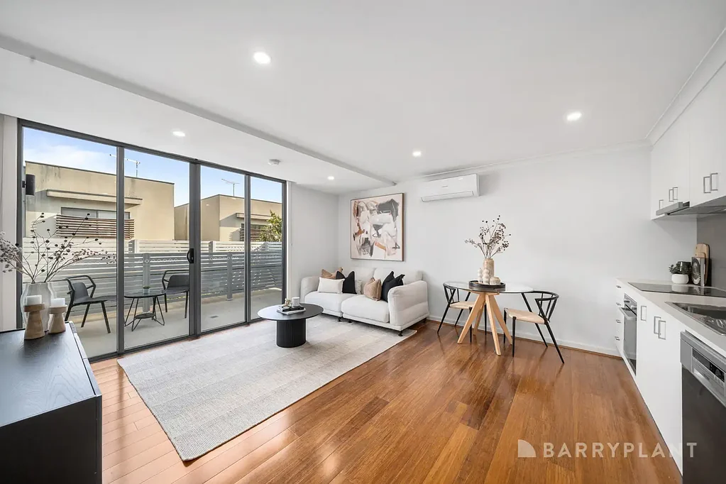 Boronia 1બેડરૂમ * Sale by Set Date on Tuesday 20th October at 4pm (unless sold prior) *