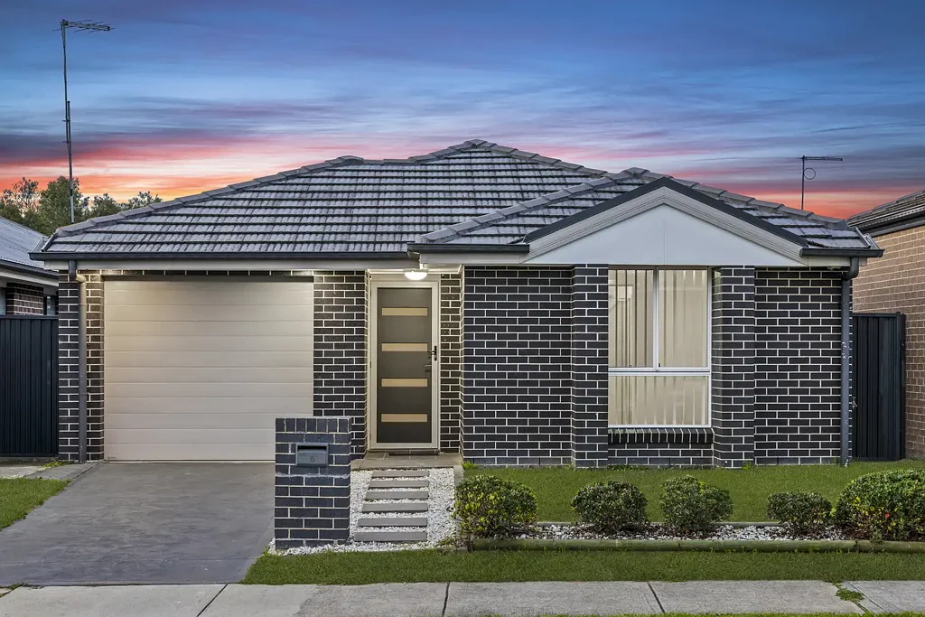 Edmondson Park 4ห้องนอน SINGLE STOREY FAMILY RESIDENCE - IDEAL FOR FAMILIES OR INVESTORS ALIKE!
