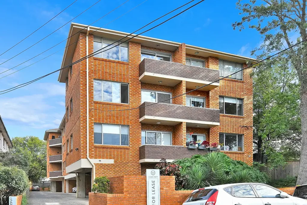 Light, Space & Size in Heart of Historic Stanmore