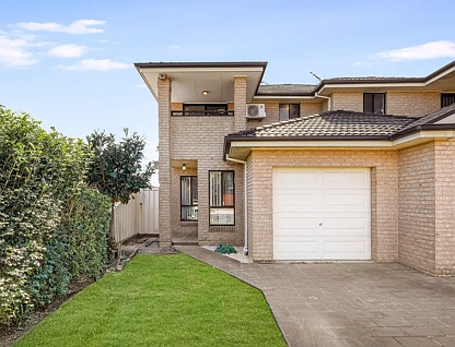 40A Burns Road, Picnic Point, NSW 2213, 4 कमरे, 2 बाथरूम, Apartment