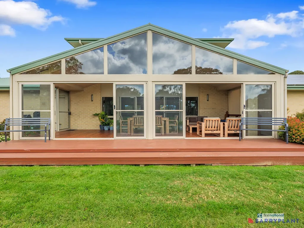 Inverloch 5 Bedroom Property overview