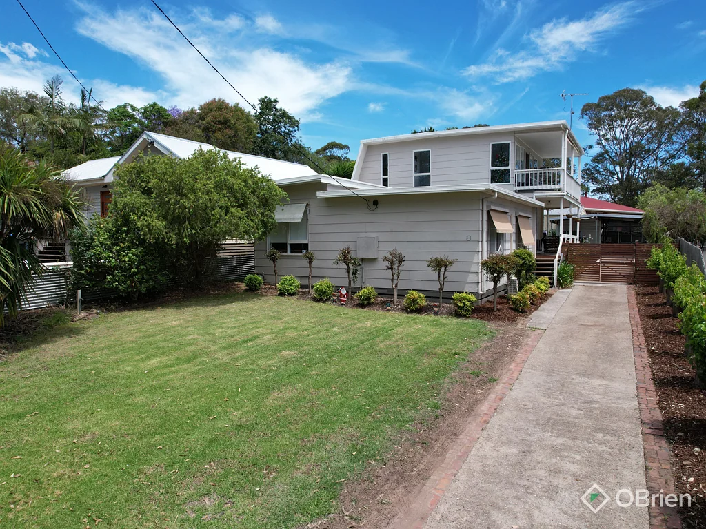 8 Tait Street, Eagle Point, VIC 3878
