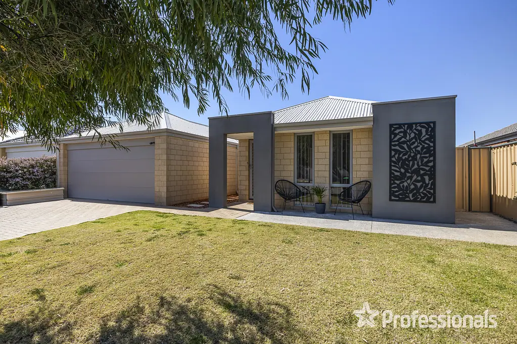 70 Blackwood Meander, Yanchep, WA 6035