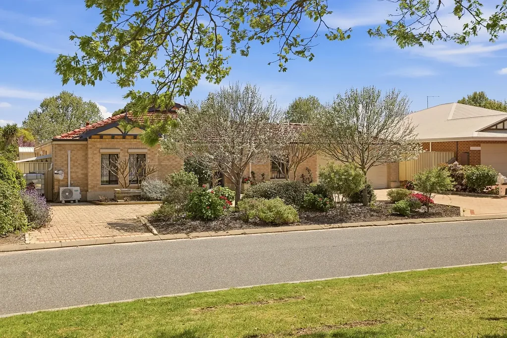 Baldivis 4Zimmer Fabulous family home in Settlers Hills Estate.