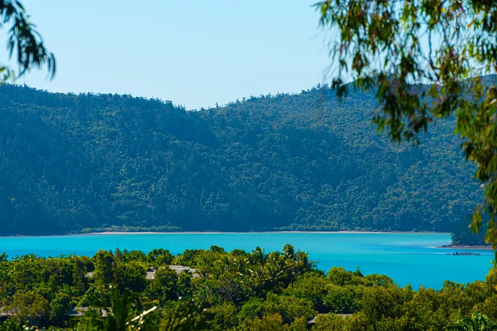 Whitsundays 2 Bedroom UNDER CONTRACT By Anita Edgar