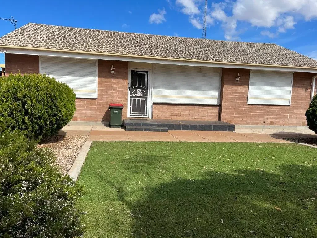 Fully Furnished Low Maintenance Home