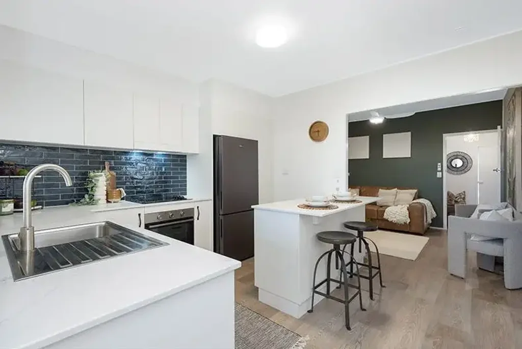 9 Maryvale Street, West End, QLD 4810
