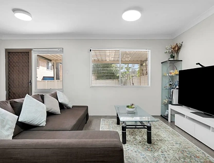 4/34A Saywell Road, Macquarie Fields, NSW 2564, 3部屋, 1バスルーム, Townhouse