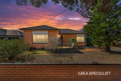Koo Wee Rup 3Zimmer The Brief: Heart of Koo Wee Rup – 1000m2 Block!