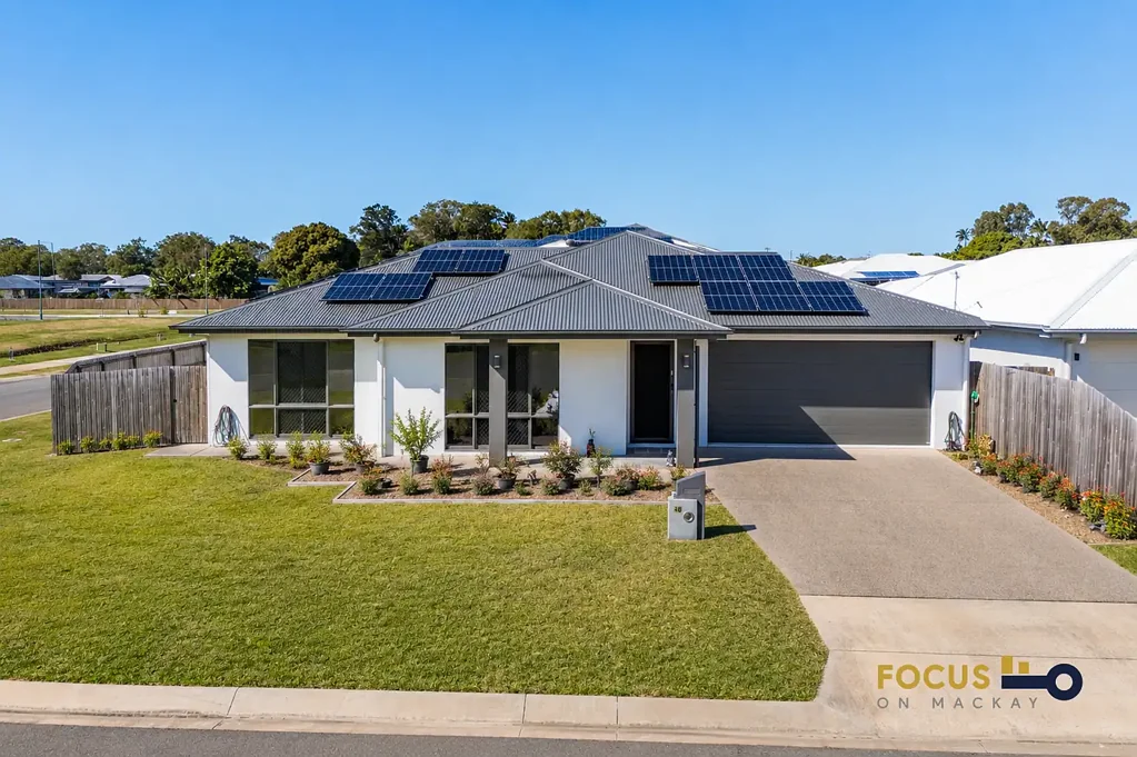 Andergrove 4部屋 Modern Family Living Opposite Parkland - Solar, Shed & Style