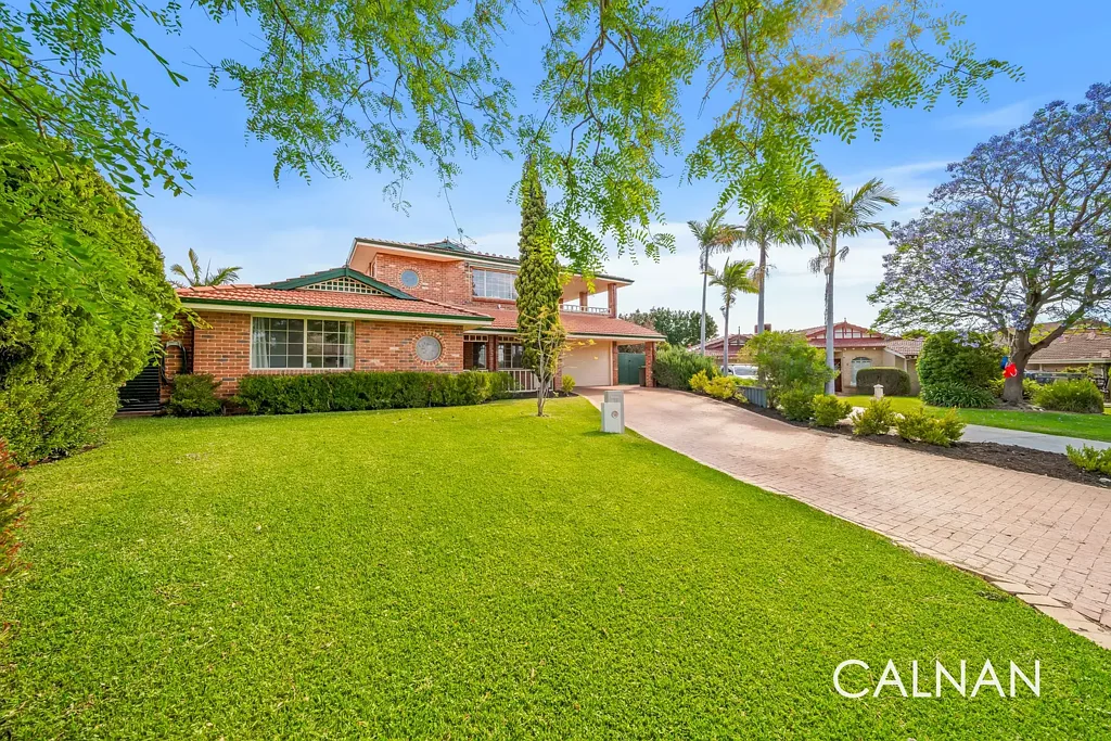 11 Smokewood Place, Leeming, WA 6149