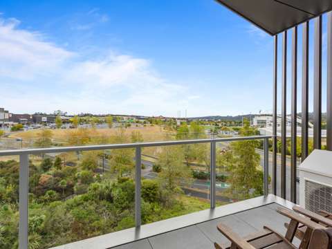 Albany 4房  Penthouse Position - Size Will Surprise!