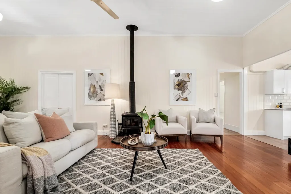 Sherwood 5 Bedroom Elevated Queensland Elegance on an Expansive 810m²