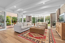 8 Robinia Street, Frankston