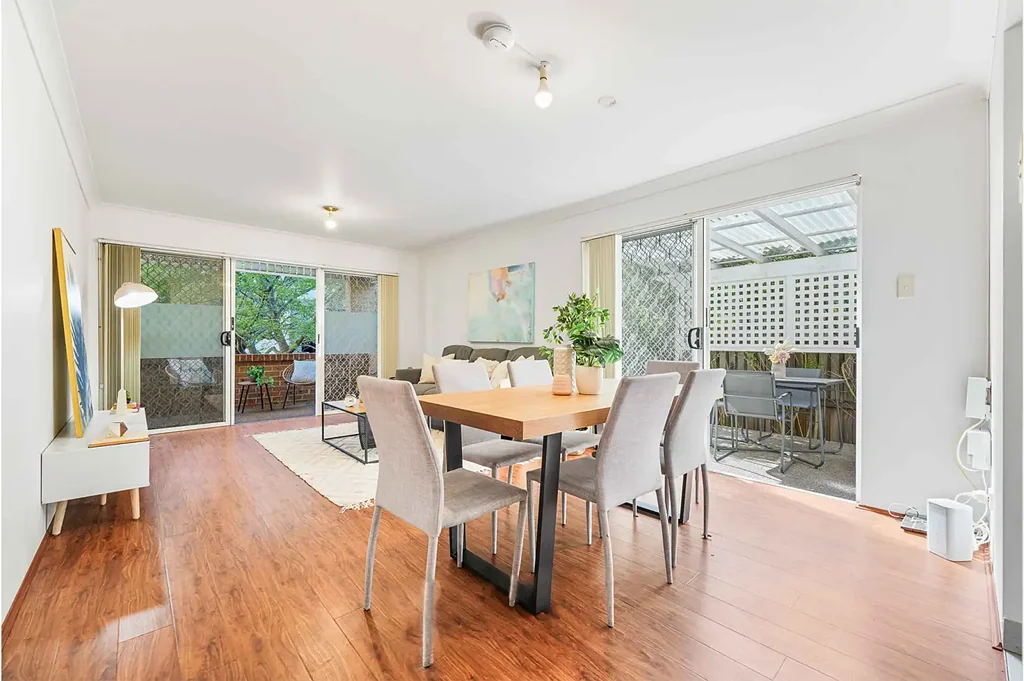 Strathfield 3બેડરૂમ Premium Strathfield apartment blends space, comfort and convenience
