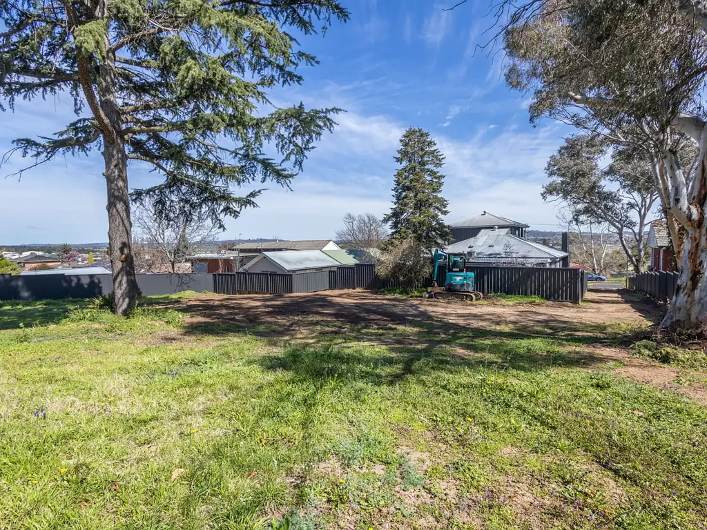 Kelso  Sizeable Block With Granny Flat Potential