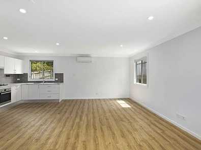 2a Jacaranda Avenue, Glenning Valley, NSW 2261, 2 ਕਮਰੇ, 1 ਬਾਥਰੂਮ, Flat