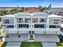 1/25 Dalpura Street, Surfers Paradise