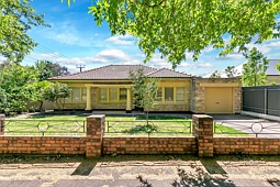 18 Third Avenue, St Peters