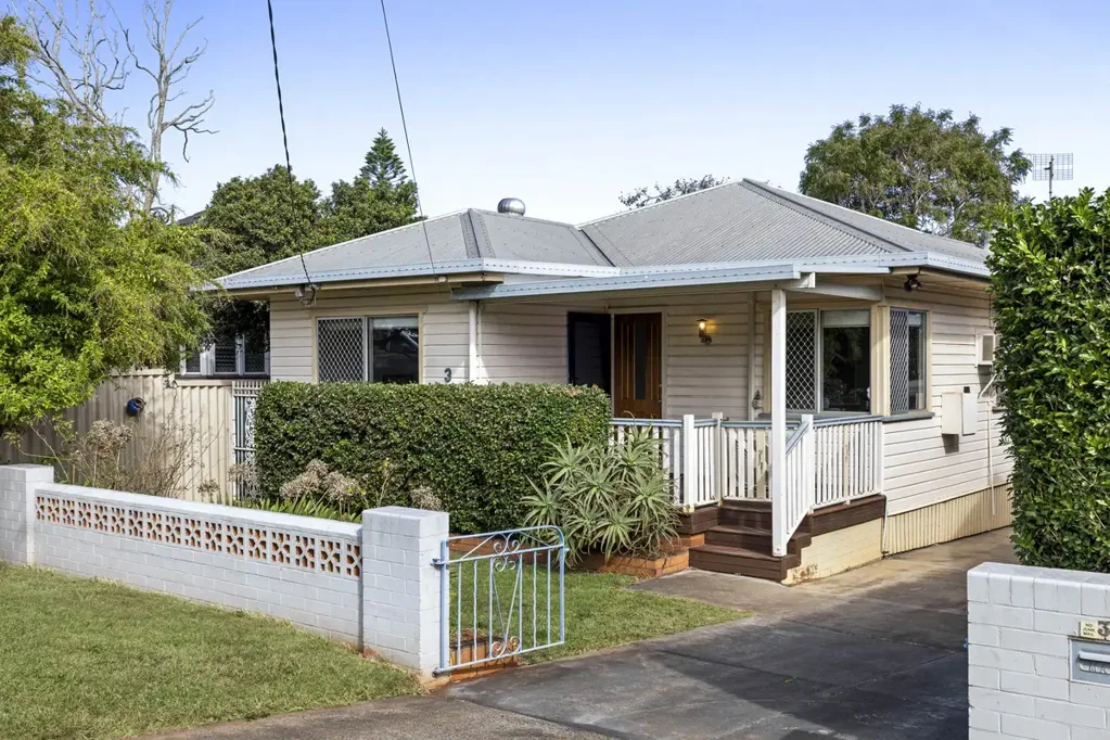 North Toowoomba 3 Bedroom Timeless Charm in a Prime North Toowoomba Location