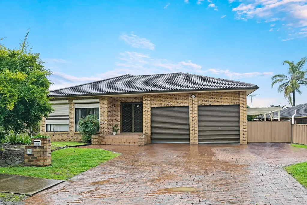 LARGE FAMILY HOME | PRIME LOCATION