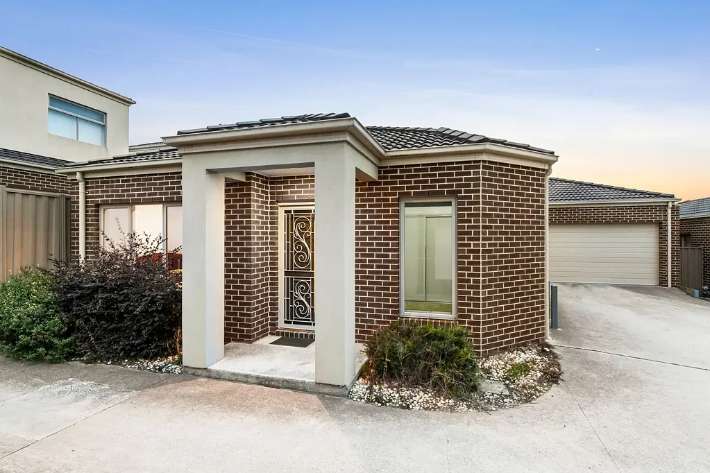 1/38 Forest Road North, Lara, VIC 3212