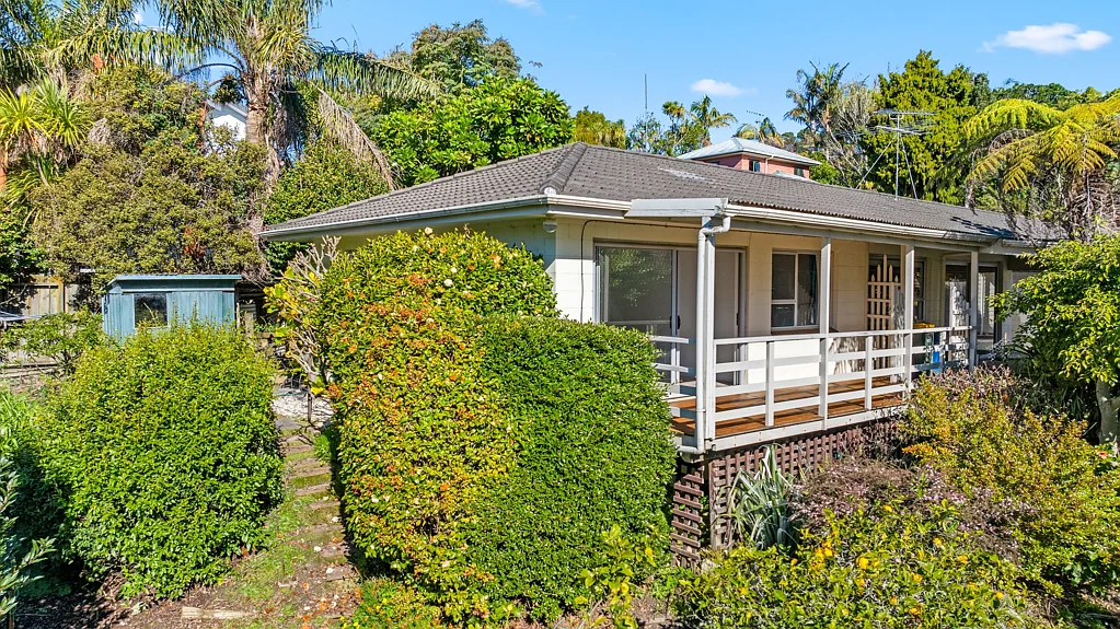 2/3 Holt Avenue, Torbay, North Shore City, Auckland