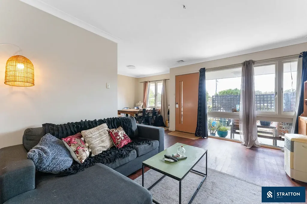 Armadale 3 Bedroom Spacious 3-Bedroom Home on 708sqm Block with Subdivision Potential!!