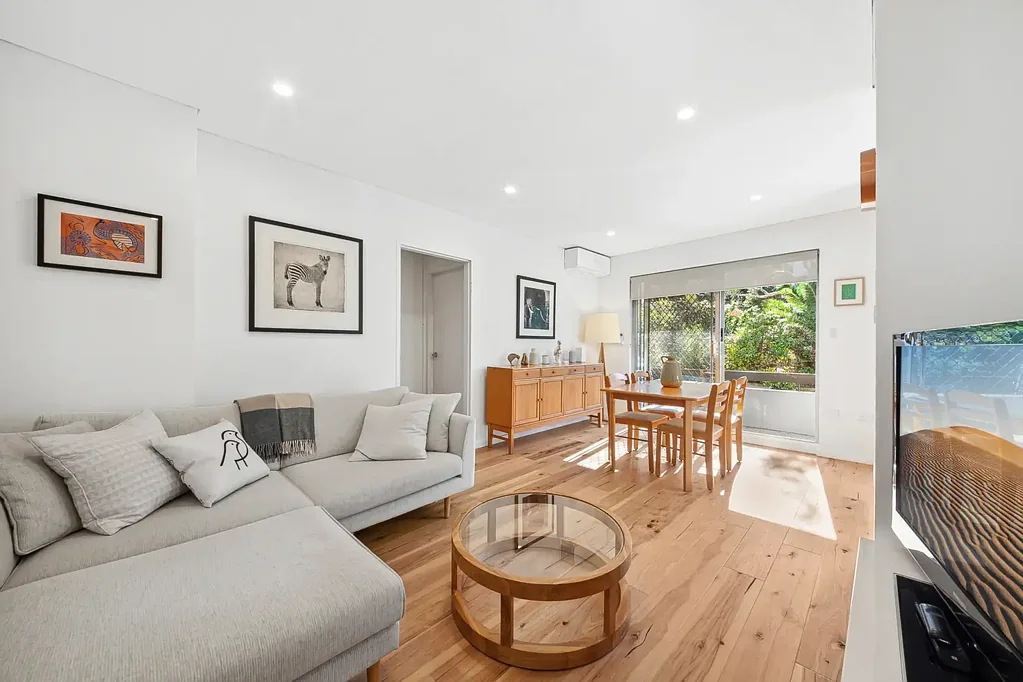 Queenscliff 2침실 Chic Coastal Retreat in Prime Beachside Pocket
