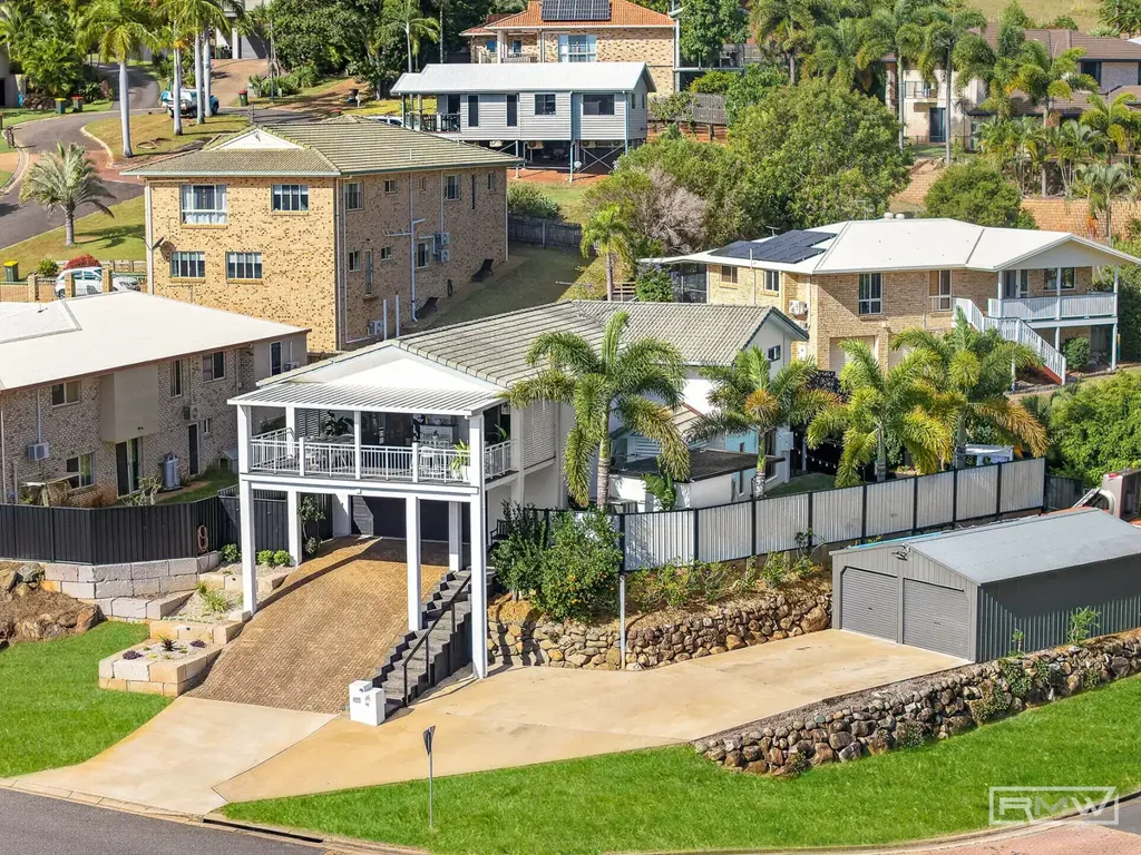 Lammermoor 4房  Fully Renovated Coastal Living with Ocean Views and Exceptional Entertaining Spaces