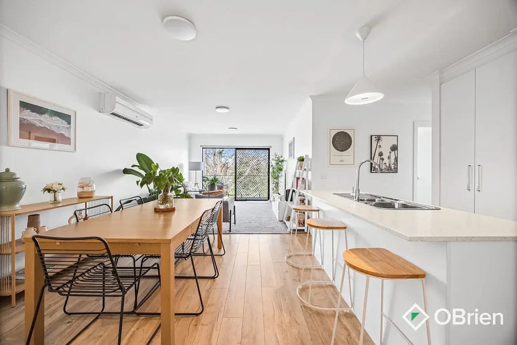 2/2 Omaroo Lane, Frankston, VIC 3199