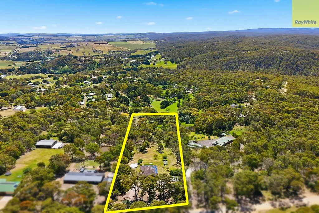 137 La Cote Road, Greendale, VIC 3341