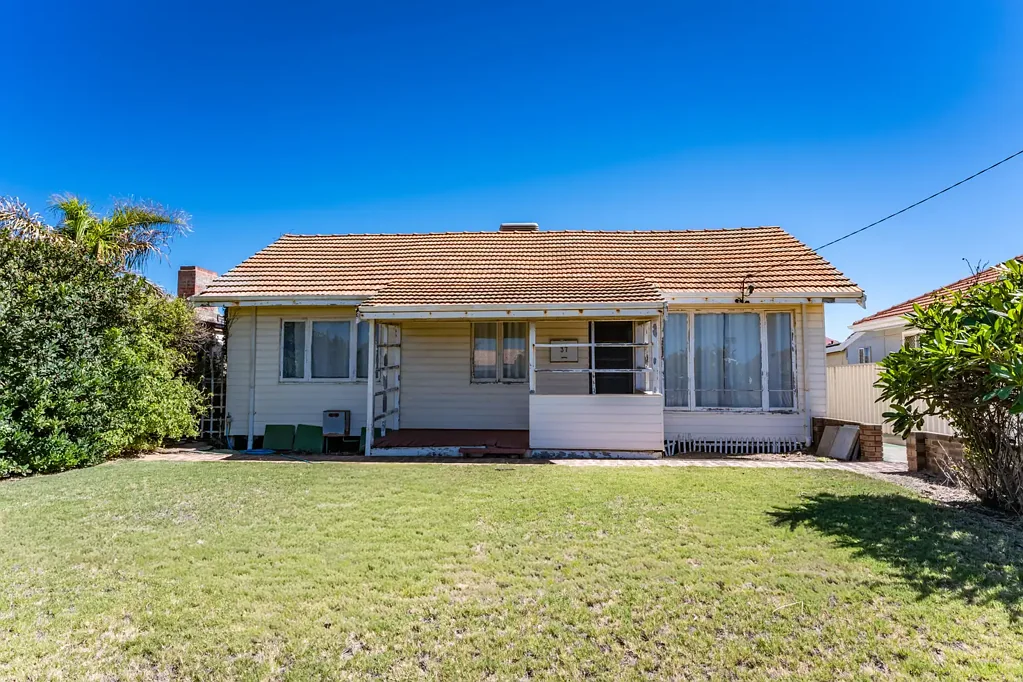 37 Whitfield Street, Beachlands, WA 6530