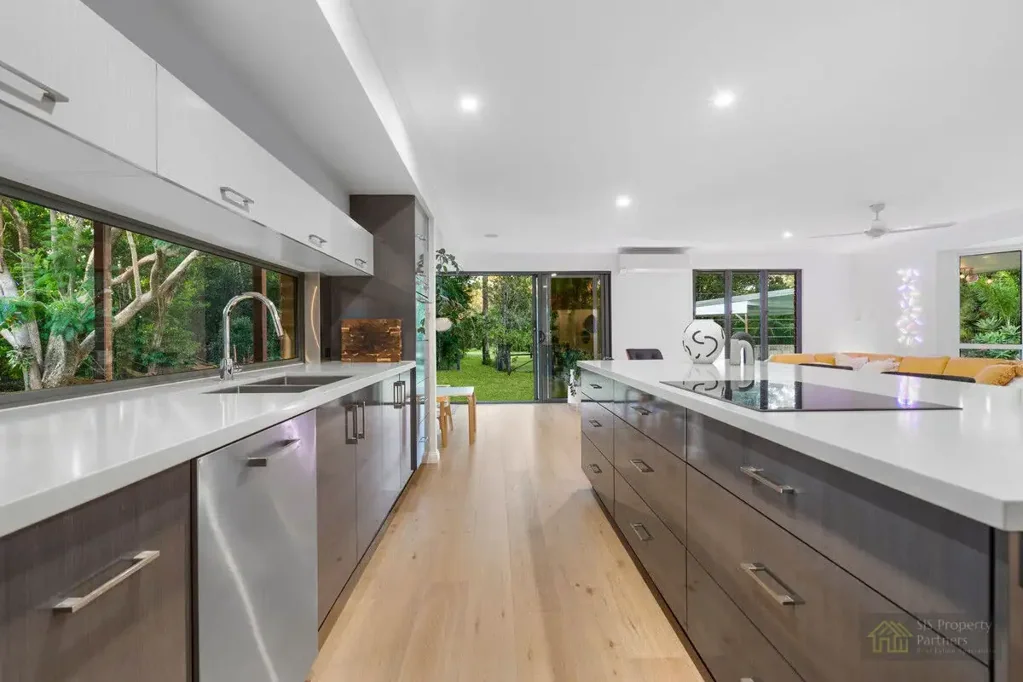 Tamborine 4침실 Horse-Friendly Haven with Creek, Granny Flat & Space to Thrive