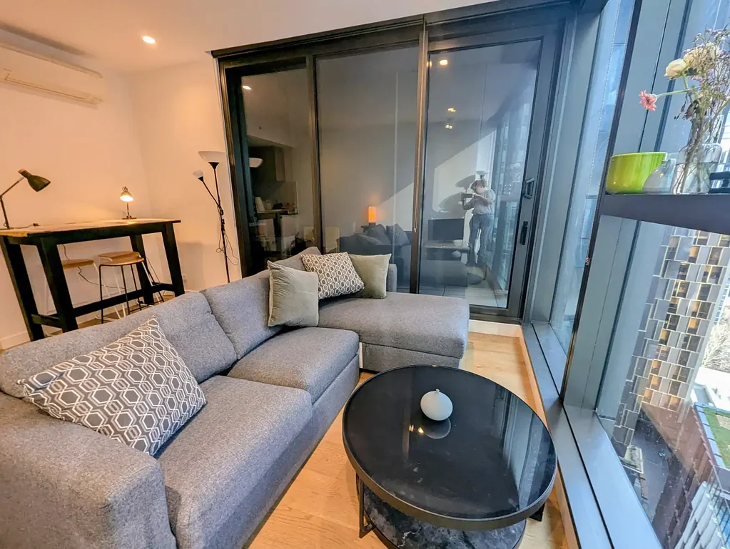Melbourne 1Phòng ngủ Furnished 1B1B Conservatory - move in/rent out