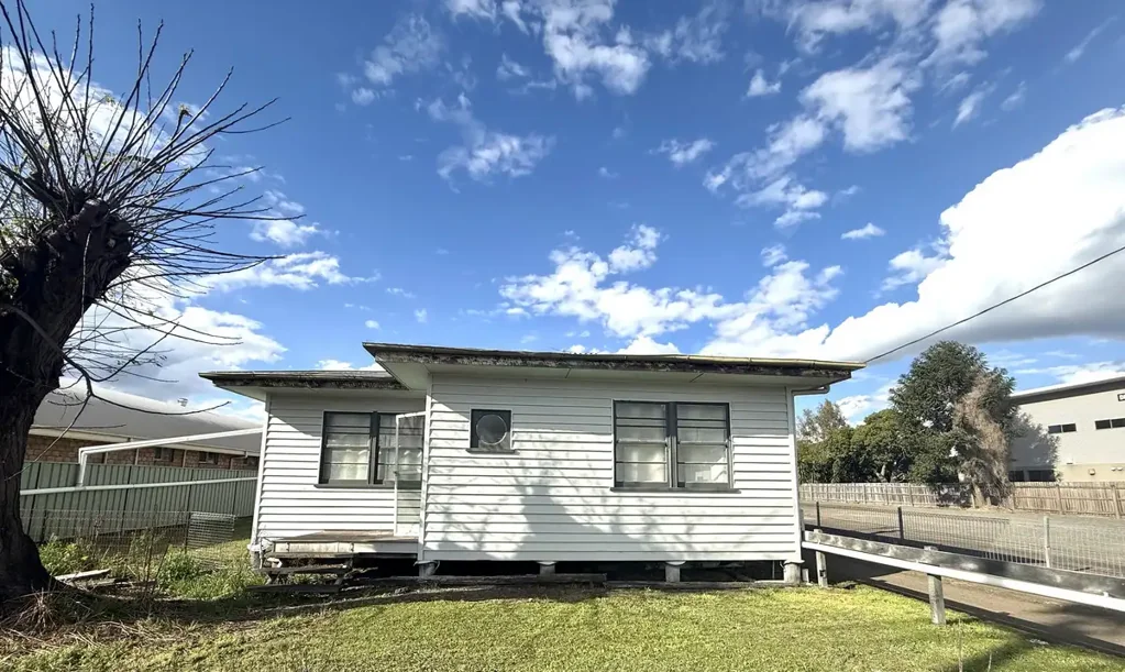 Neat & Comfortable Home in Dalby