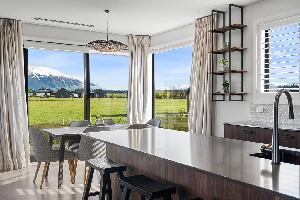 Methven 4ਬੈੱਡਰੂਮ Modern Elegance with Mountain Views