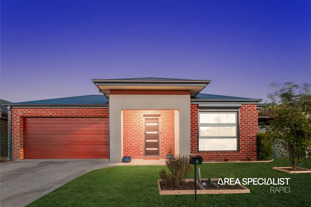 Cranbourne North 4Zimmer Uncover the Perfect Place to Call Home!