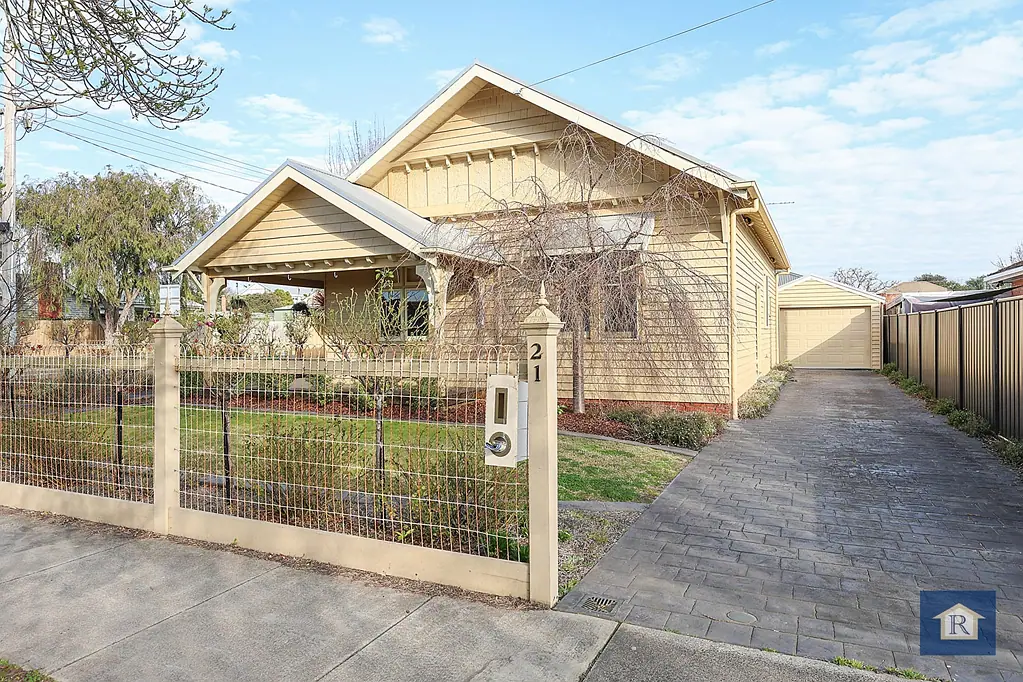 21 Armstrong Street, Colac, VIC 3250