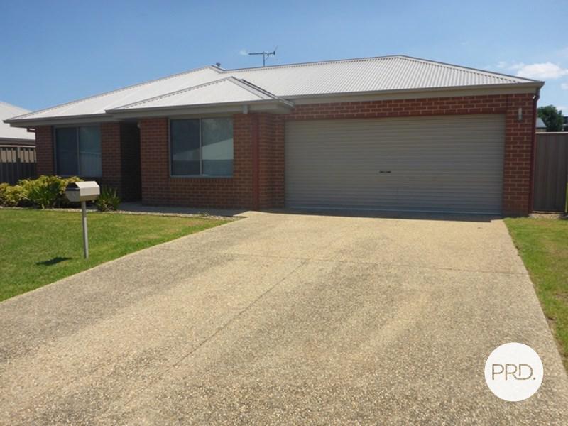 UNIT 2 29 NICOLA PL, LAVINGTON NSW 2641, 0 habitaciones, 0 baños, Townhouse