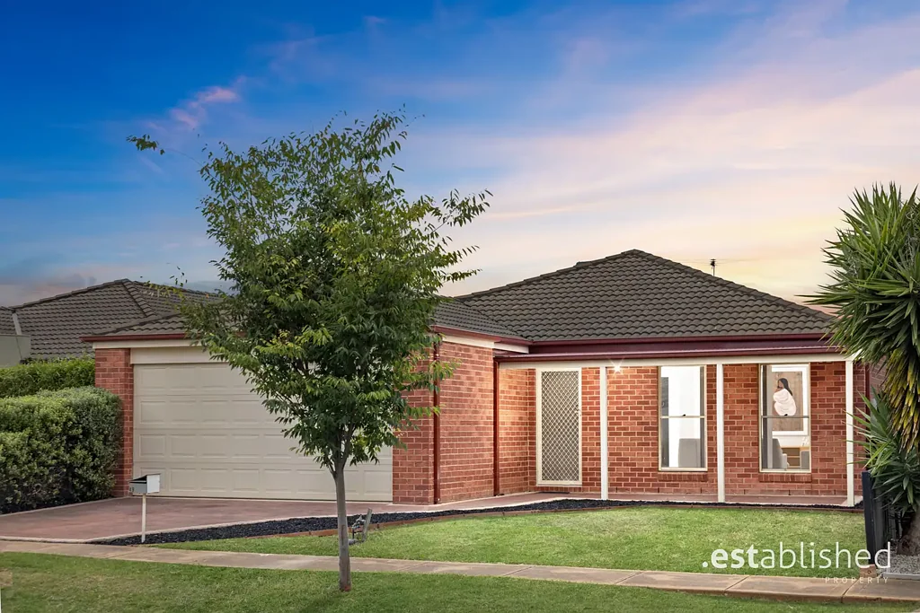 49 Lindsay Gardens, Point Cook, VIC 3030